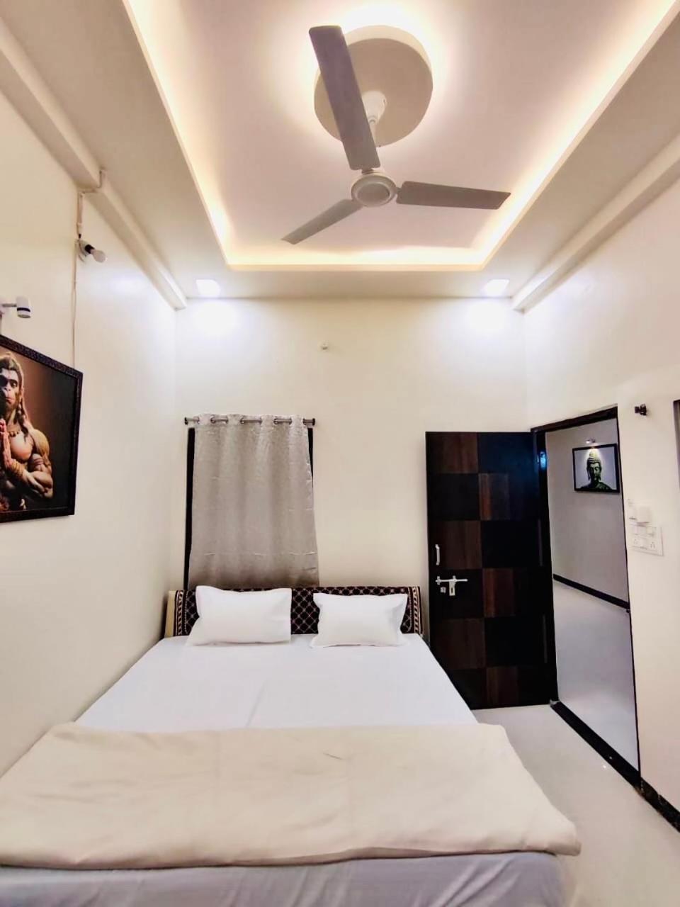 Ap Suite - By Ap Villa'S And Resort'S 乌贾因 外观 照片
